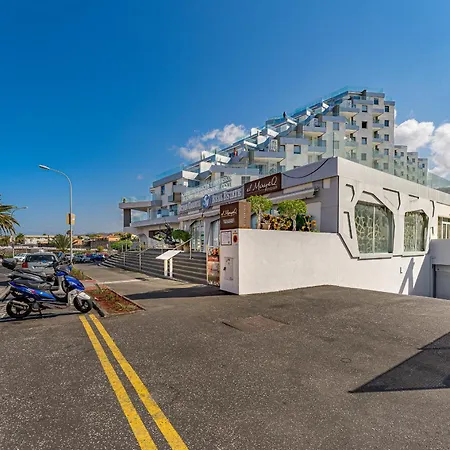 Apartment Sundream Escape - Penthouse With Ocean View, Airco, Heated Pool *