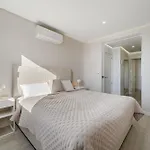 Sundream Escape - Penthouse With Ocean View, Airco, Heated Pool *