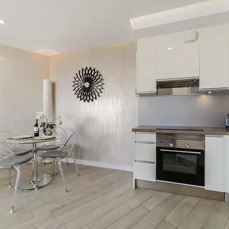 Sundream Escape - Penthouse With Ocean View, Airco, Heated Pool Apartament