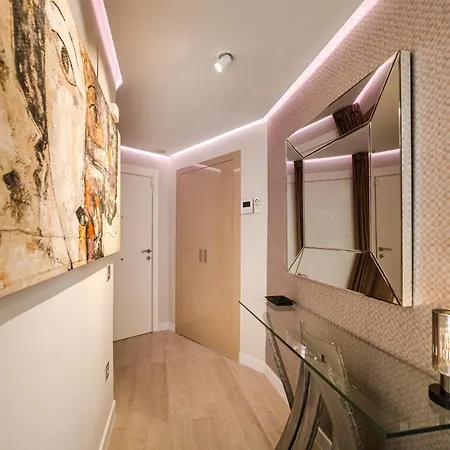 Sundream Escape - Penthouse With Ocean View, Airco, Heated Pool *