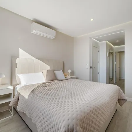 Sundream Escape - Penthouse With Ocean View, Airco, Heated Pool *