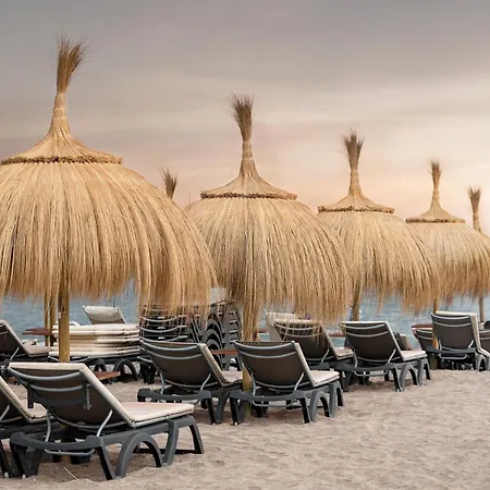 Sundream Escape - Penthouse With Ocean View, Airco, Heated Pool * أذيخي